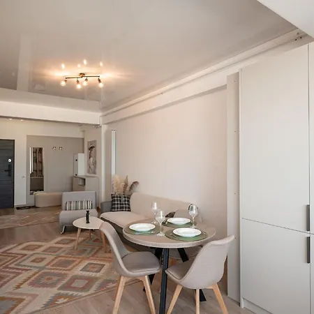 Апартаменты Alex Seaside Loft At Stefan Building Нэводари