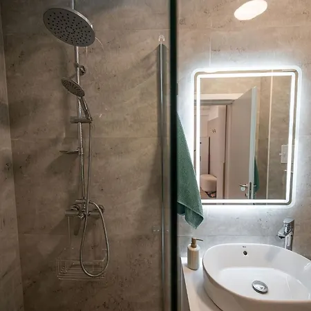 Апартаменты Alex Seaside Loft At Stefan Building *