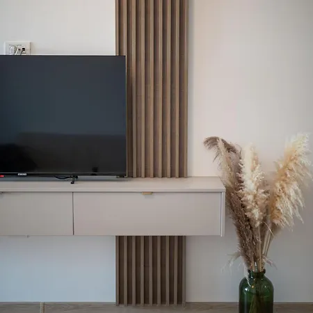 Alex Seaside Loft At Stefan Building Apartment *